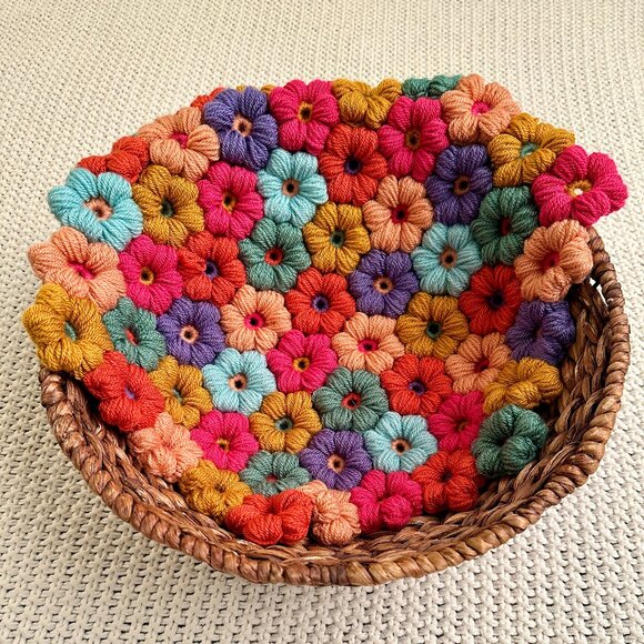 Bright Newborn Layering Blanket Photoshoot Flower Layer for Baby Photography - Picture 1 of 5